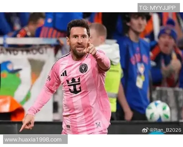 梅西近期状态回暖在赛场上的表现引发球迷热议与期待